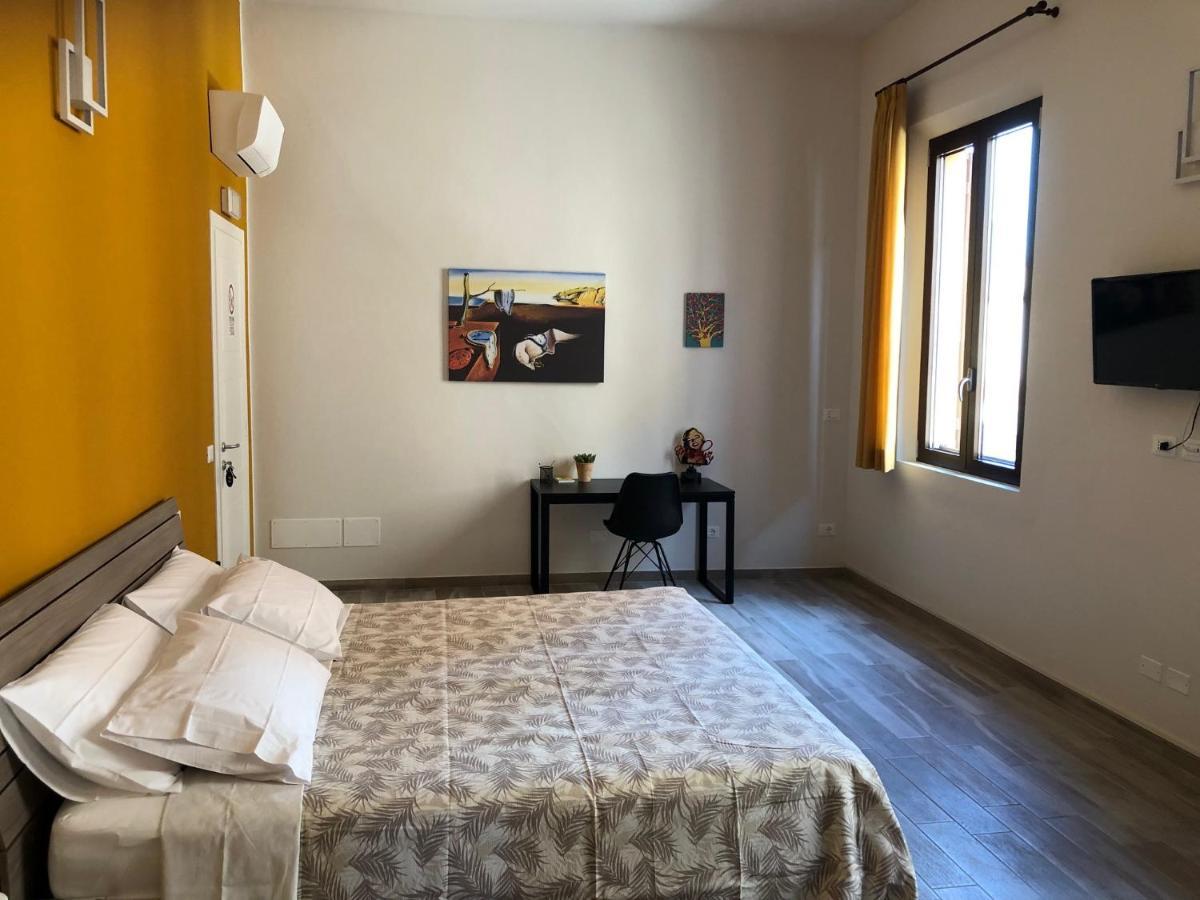 Triquetra Hotel Ferrara Bagian luar foto