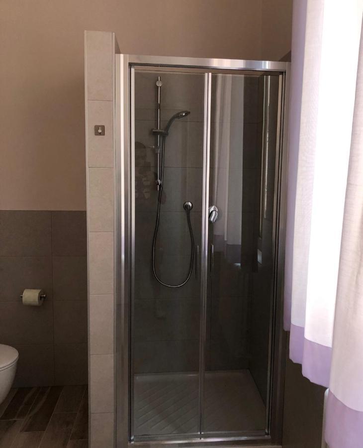 Triquetra Hotel Ferrara Bagian luar foto